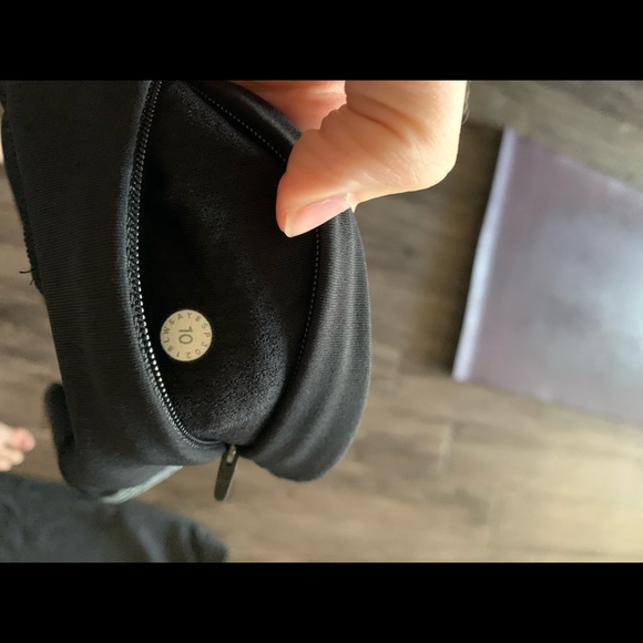 Lululemon Luxtreme legging - Picture 4 of 4